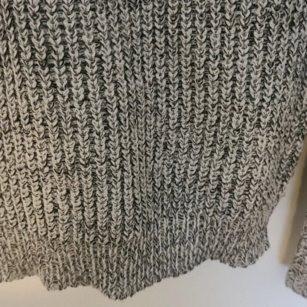 Love tree sweater size s